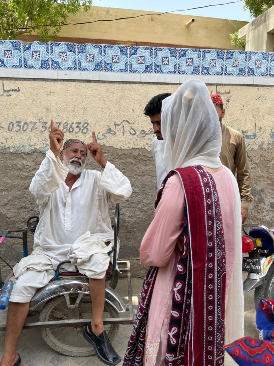 Umme Rubab Chandio campaigning against feudalism — photograph 2